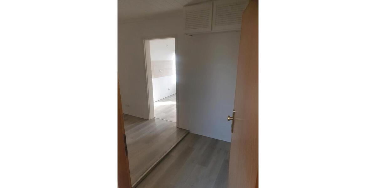 Erdgeschoßwohnung Bördeland - 4 Zimmer, 90 m&sup2;, 486&euro; | Angebot:26365711