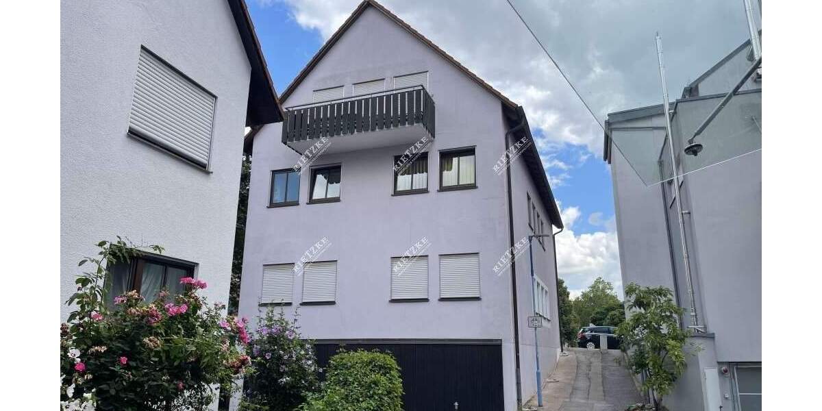 Etagenwohnung Asperg - 4 Zimmer, 104 m&sup2;, 1.600&euro; | Angebot:25152534