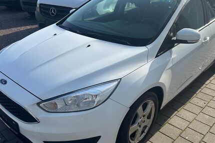 Ford Focus 135.259 km 3.990 &euro; Beckingen 66701