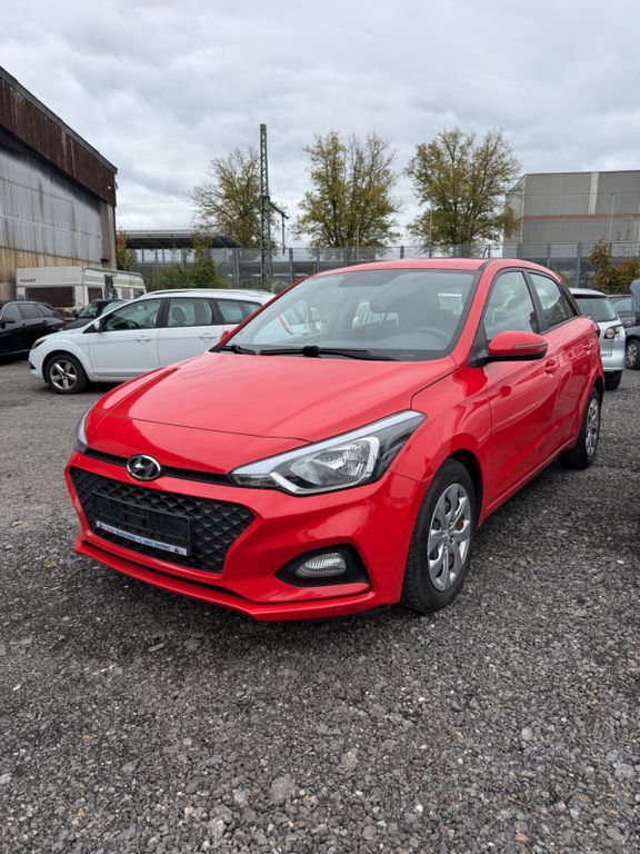 Hyundai i20 90.963 km 9.500 € Greven 48268