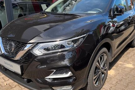 Nissan Qashqai 62.000 km 18.990 &euro; Oldenburg 26125