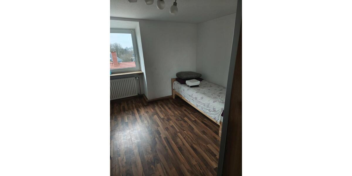 Dachgeschoßwohnung Pirmasens Fehrbach - 4 Zimmer, 115 m&sup2;, 78.000&euro; | Angebot:27297401