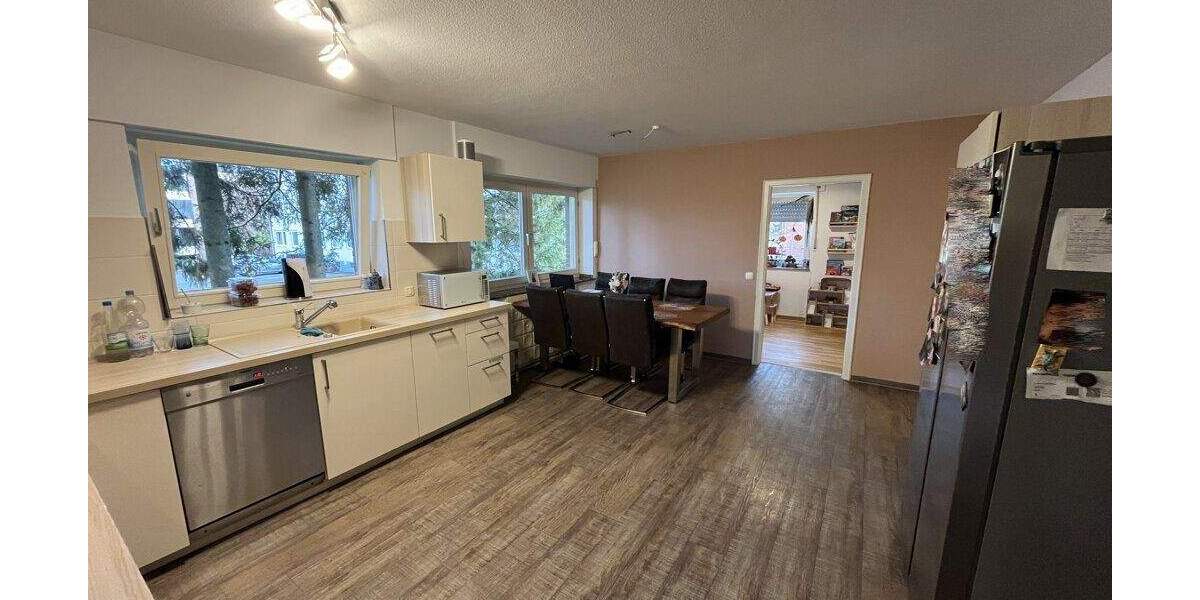 Modernes 4-Zimmer-Wohnhighlight mit Balkon und Garage in Herzogenrath-Kohlscheid 4 zimmer