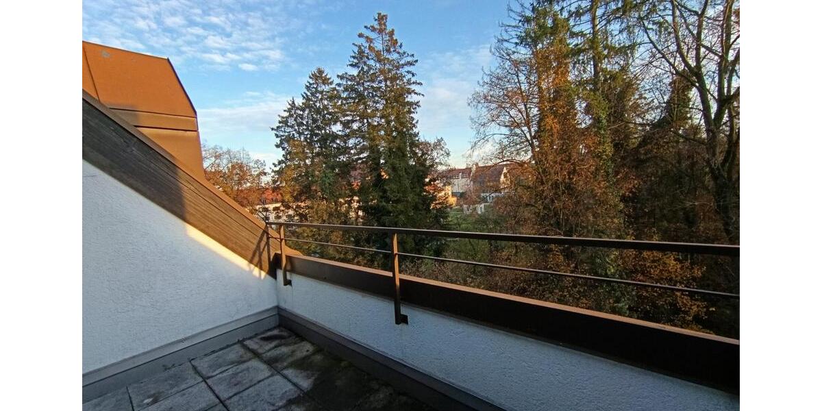 Weihnachtsgeschenk! Süße Dachgeschosswohnung am Klostergarten 2 zimmer