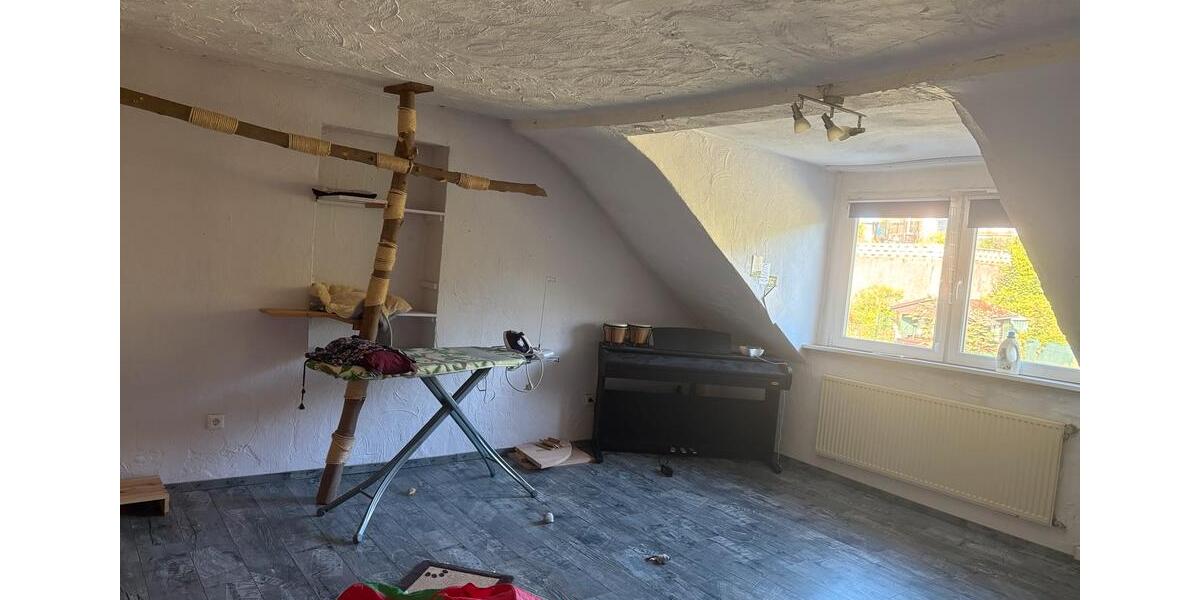 Einfamilienhaus Sulzbach (Saar) - 6 Zimmer, 174 m&sup2;, 210.000&euro; | Angebot:27117403