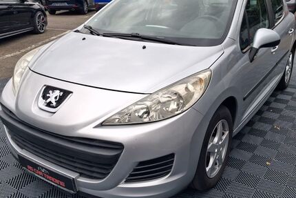 Peugeot 207 167.400 km 1.899 &euro; Altendiez 65624