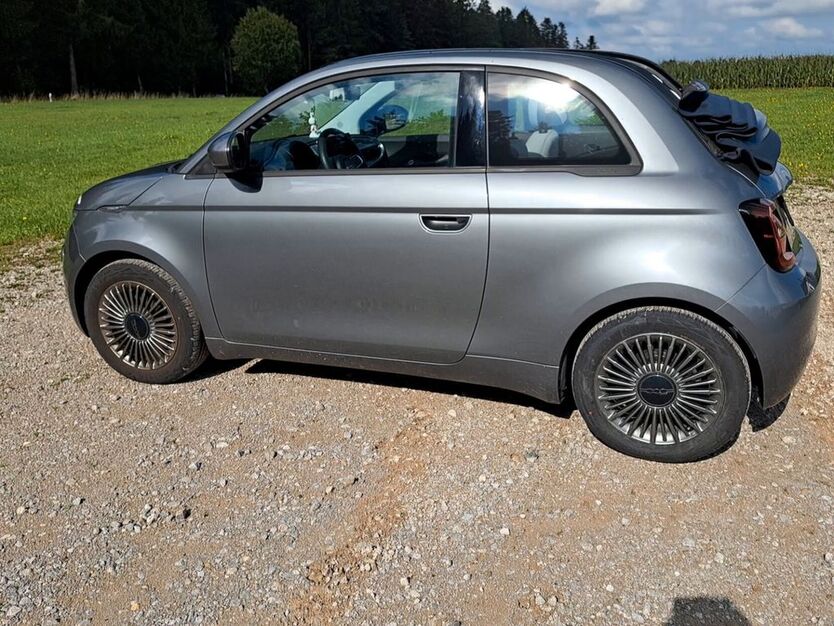 Fiat 500e 17.000 km 21.550 € Villingen-Schwenningen 78052