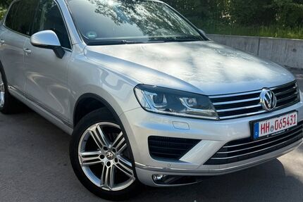 VW Touareg 284.717 km 14.500 &euro; Hamburg 20539