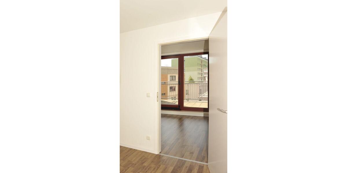 Dachgeschoßwohnung Zwickau - 2 Zimmer, 60 m&sup2;, 510&euro; | Angebot:26071725