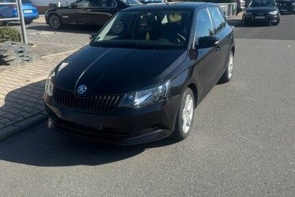 Skoda Fabia 28.000 km 7.900 &euro; Mörfelden-Walldorf 64546