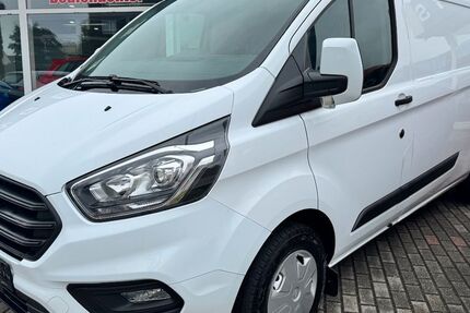 Ford Transit Custom 151.792 km 15.990 € Moers 47443