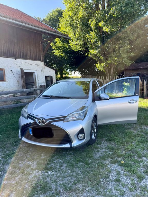 Yaris