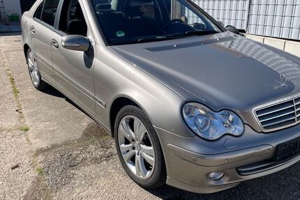 Mercedes-Benz 220 220.000 km 5.200 &euro; Maikammer 67487
