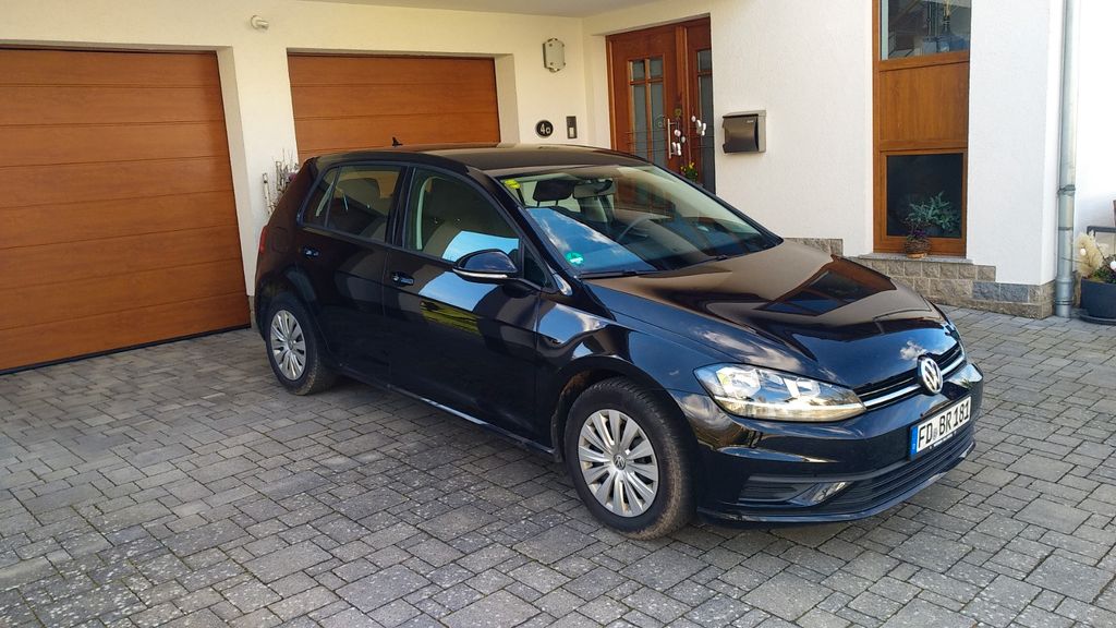 VW Golf 159.000 km 12.500 &euro; Hofbieber 36145