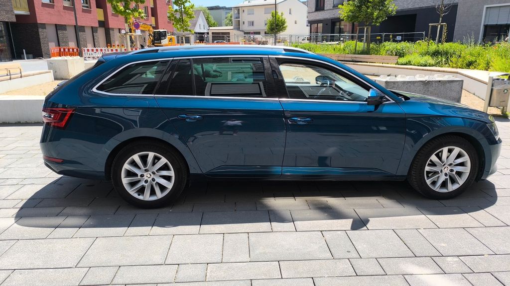 Skoda Superb 230.000 km 11.800 &euro; Ulm 89077