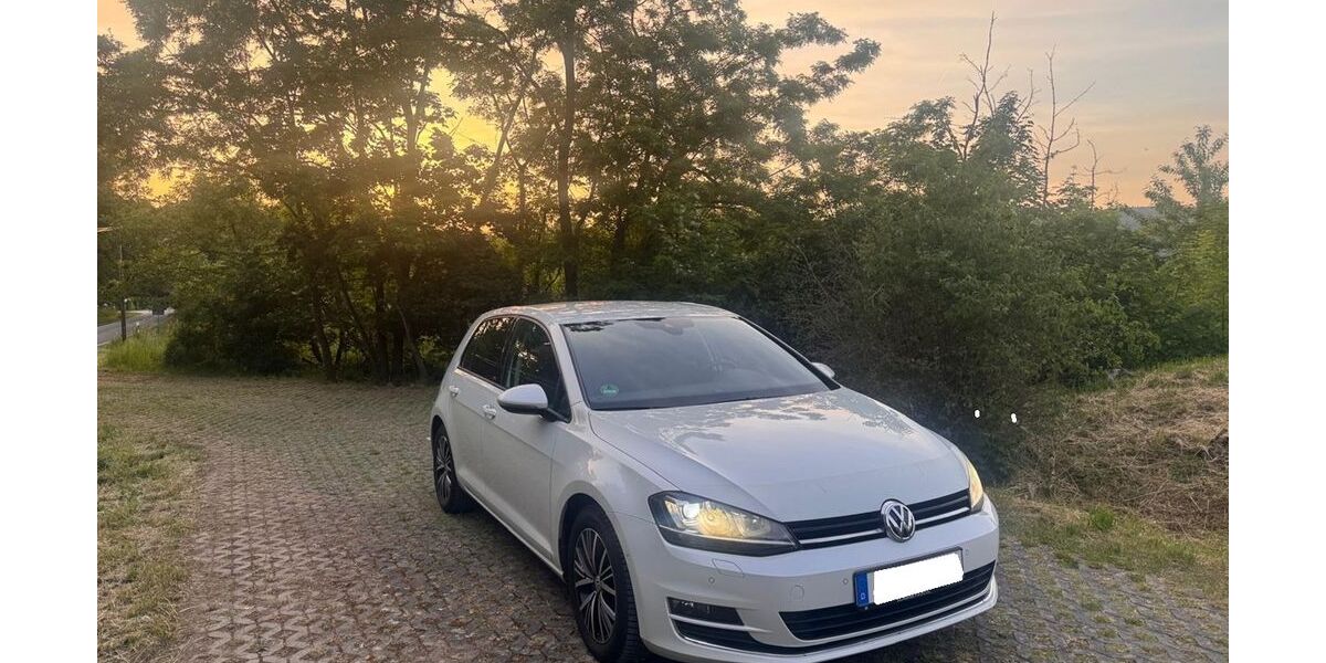 VW Golf 137.000 km 12.500 &euro; Idstein 65510