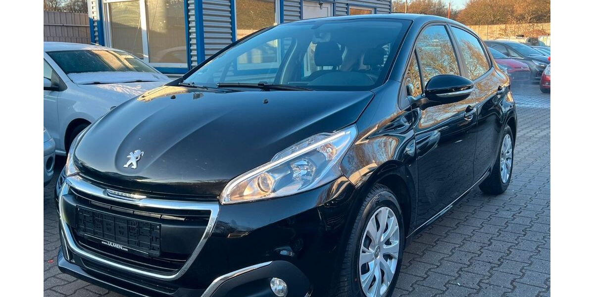 Peugeot 208 88.000 km 7.399 &euro; Essen 45356