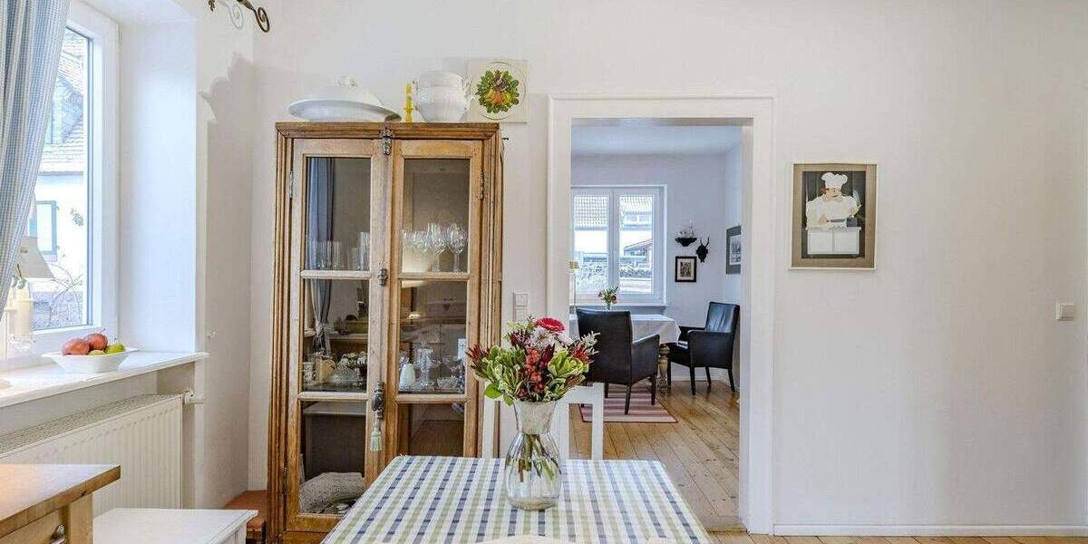 Einfamilienhaus Maikammer - 5 Zimmer, 130 m&sup2;, 1.600&euro; | Angebot:25724290