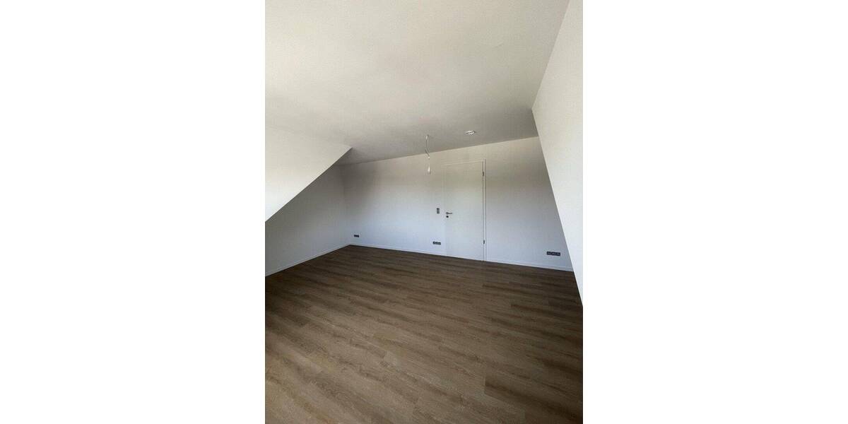 Etagenwohnung Kempen St. Hubert - 2 Zimmer, 72 m&sup2;, 1.000&euro; | Angebot:26914857