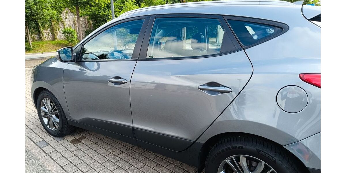 Hyundai ix35 214.000 km 6.899 &euro; Hamburg 22459