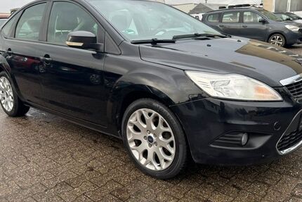 Ford Focus 196.000 km 2.200 &euro; Bonn 53227