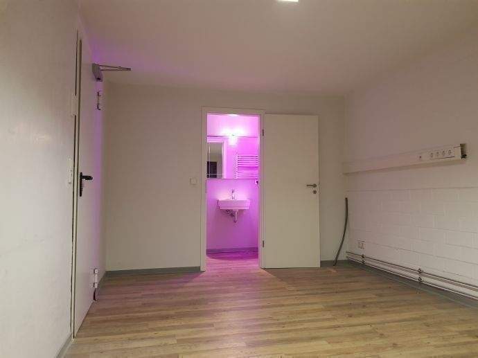 Müllheim Bhf - Moderne Gewerbe-Büro-Lager-Werkstatt-Hallenfläche ab 100-210qm, TOP Ausstattung in_TOP-Immobilie + mit PP + Klosterrunsstr. 19_Müllheim zimmer