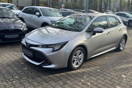 Toyota Corolla 32.129 km 22.315 € Berlin 13403