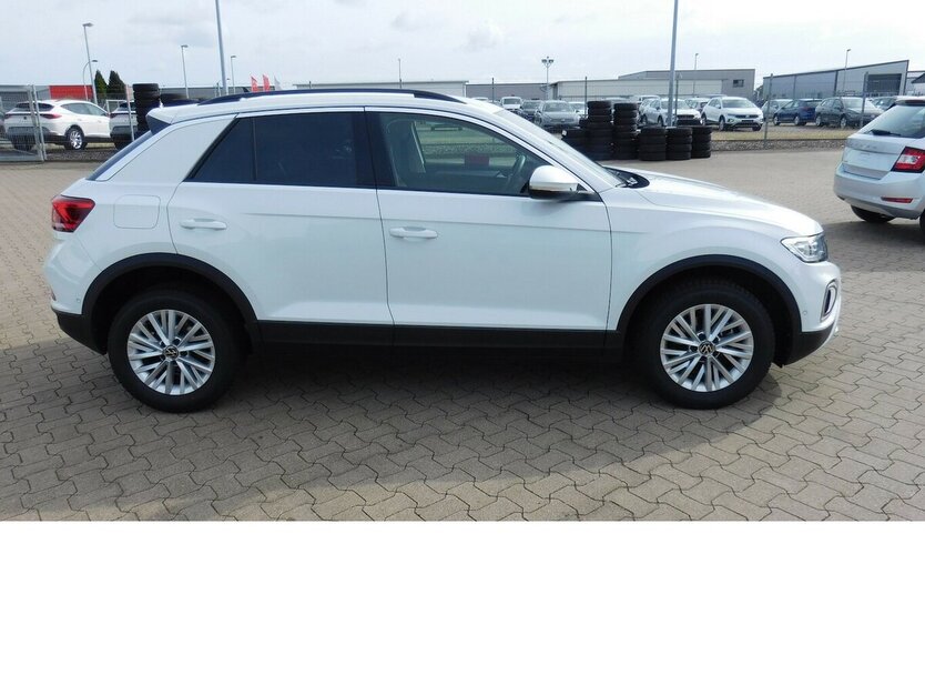 VW T-Roc 1.0 Life TSI BMT Navi Klima Alu 19.990 km 21.390 € Vordorf 38533