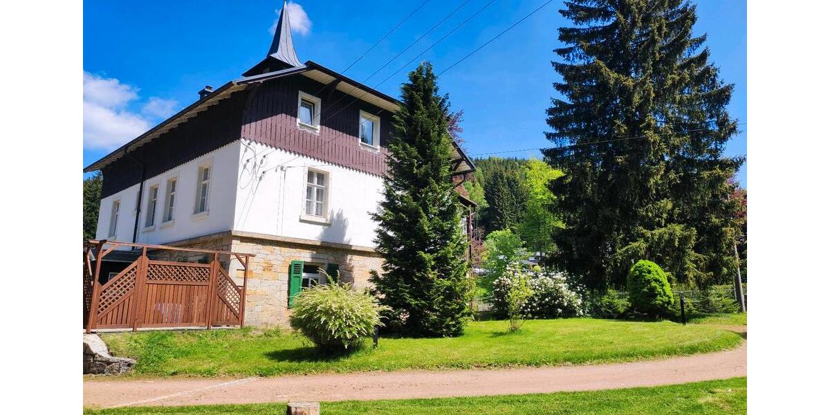 Villa Altenberg - 16 Zimmer, 300 m&sup2;, 440.000&euro; | Angebot:26926222