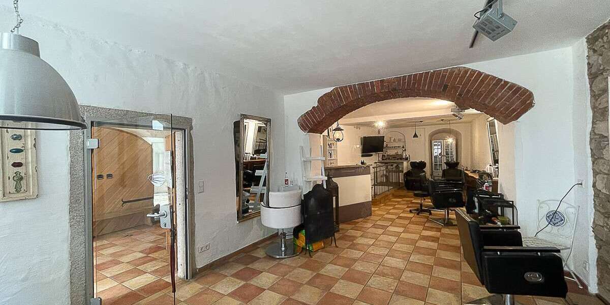 Einzelhandel in Schwarzenberg 580 € 73 m² zimmer