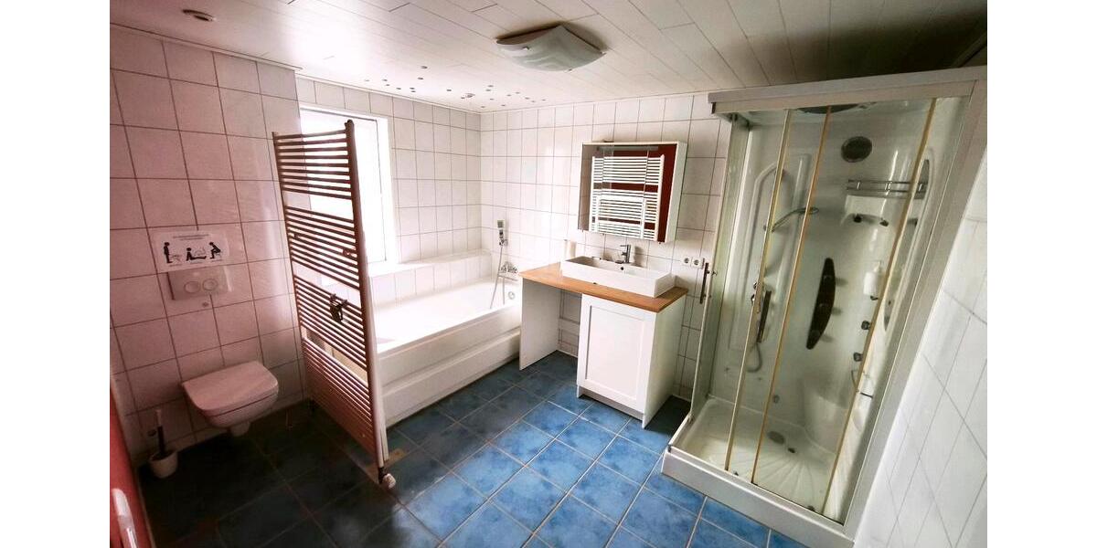 Etagenwohnung Babenhausen - 5.5 Zimmer, 145 m&sup2;, 1.500&euro; | Angebot:25049002