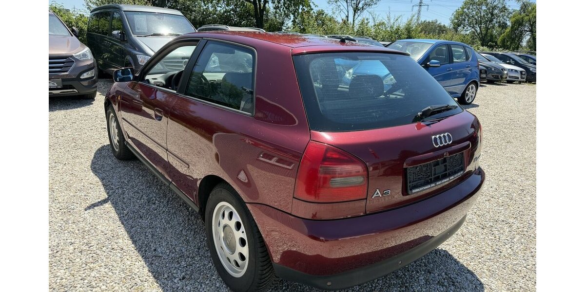 Audi A3 1.6i Attraction Automatik Klima PDC 224.000 km 1.590 &euro; Altdorf 84032