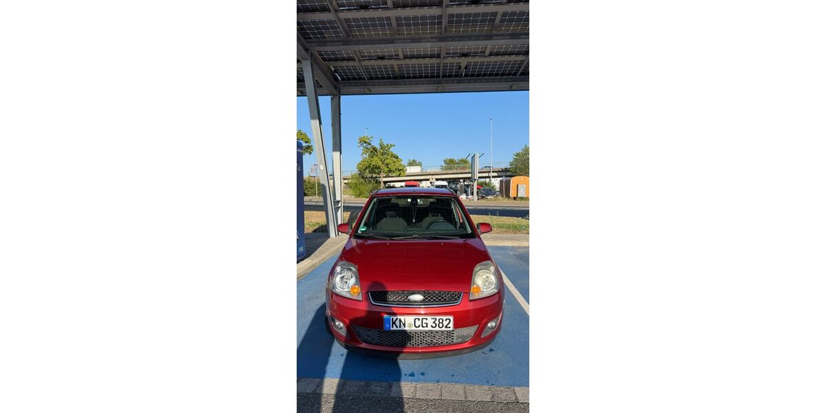 Ford Fiesta 150.390 km 1.999 &euro; Singen 78224