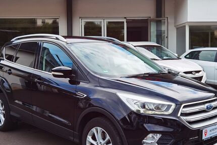 Ford Kuga 137.000 km 13.690 € Steinau an der Straße 36396