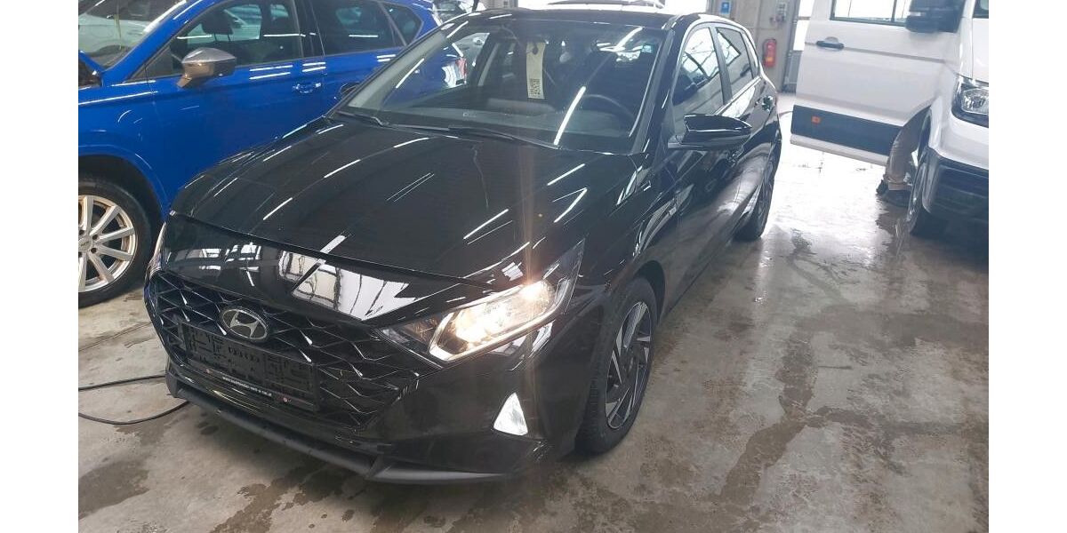 Hyundai i20 60.700 km 14.500 &euro; Salzgitter 38259