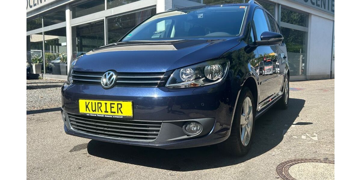 VW Touran 144.361 km 8.990 &euro; Freiburg 79108