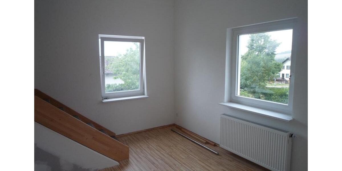 Etagenwohnung Niestetal - 3 Zimmer, 90 m&sup2;, 1.080&euro; | Angebot:26440913