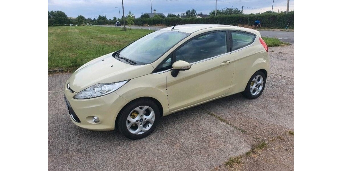 Ford Fiesta 191.000 km 2.400 &euro; Dessau-Roßlau 06844