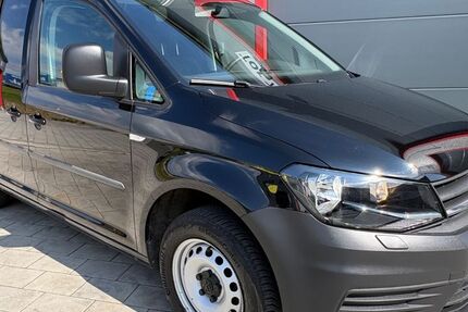 VW Caddy 91.000 km 16.490 &euro; Treuen 08233