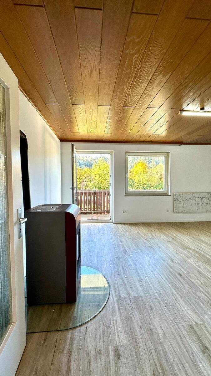 Mietwohnung mit Balkon, Garten & Stellplatz 3 zimmer