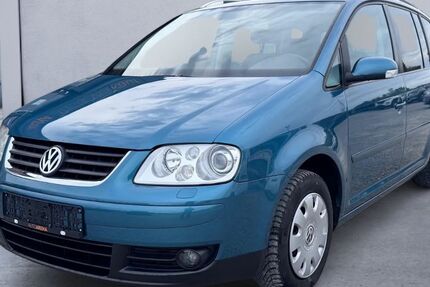 VW Touran 60.065 km 6.890 &euro; Bad Dürrheim 78073