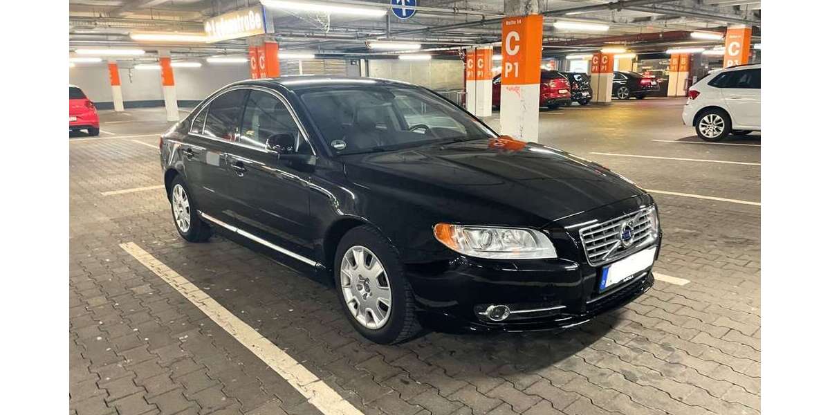 Volvo S80 175.985 km 9.390 &euro; Düsseldorf 40210