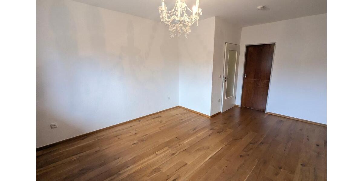 Etagenwohnung Rheinbach - 4 Zimmer, 106 m&sup2;, 1.200&euro; | Angebot:25406260