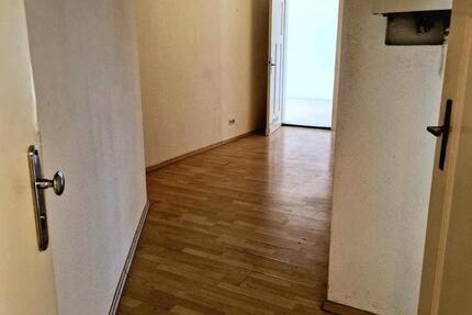 Wohnung Eisleben (Lutherstadt) - 2 Zimmer, 107 m&sup2;, 650&euro; | Angebot:26560360