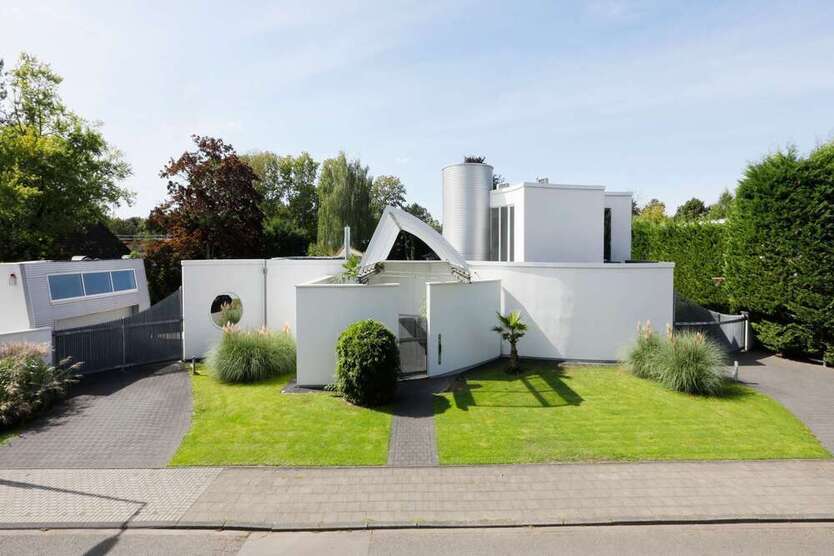 Haus zum Kaufen in Köln Hahnwald 3.950.000 € 458 m²
