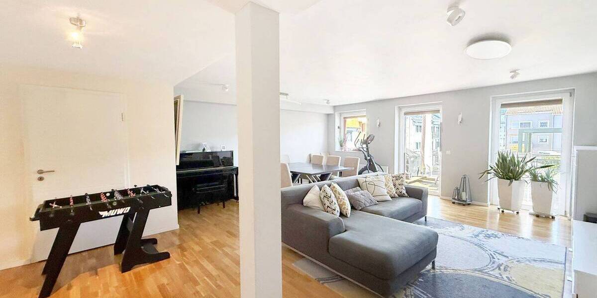 Etagenwohnung Stuttgart West - 7 Zimmer, 205 m&sup2;, 1.290.000&euro; | Angebot:26853375