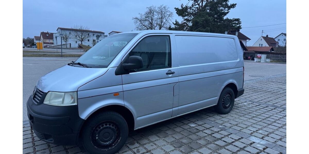 VW T5 Transporter 224.500 km 4.900 &euro; Berg im Gau 86562