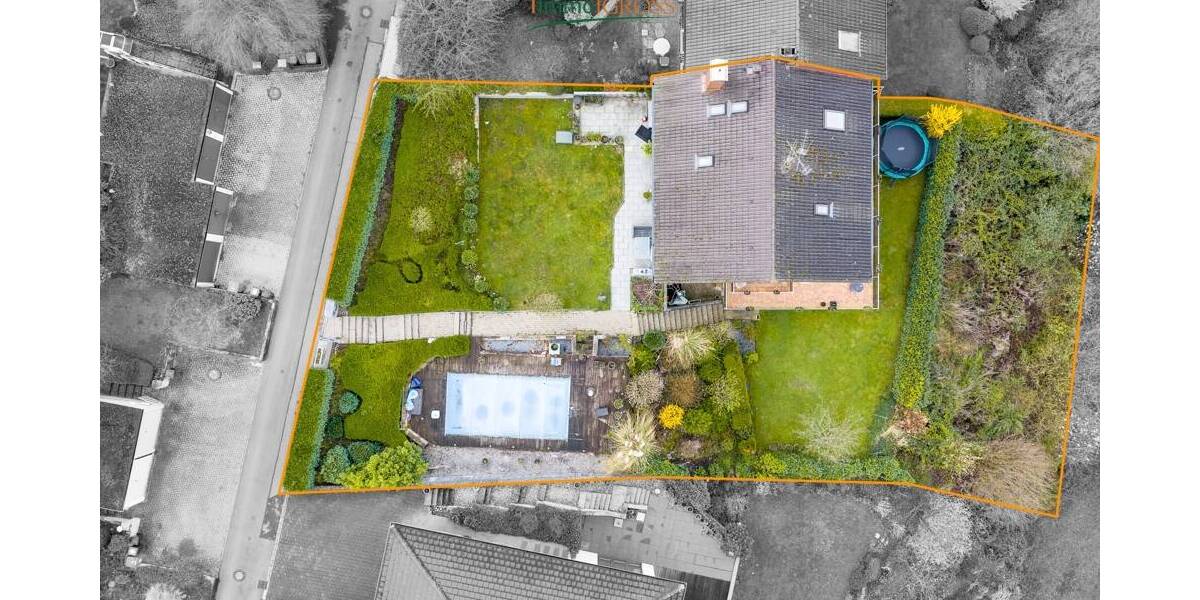 Doppelhaushälfte Lörrach - 8 Zimmer, 205 m&sup2;, 975.000&euro; | Angebot:26105476