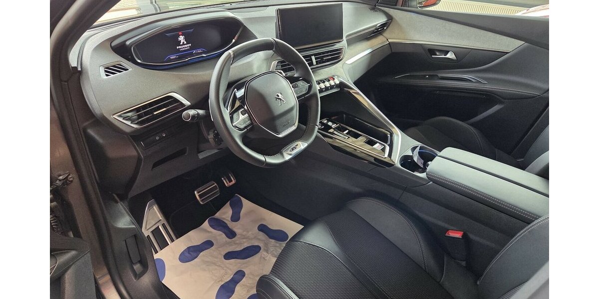 Peugeot 5008 GT 7 Sitze LED Autom. 16.678 km 24.000 &euro; Wilsdruff 01723