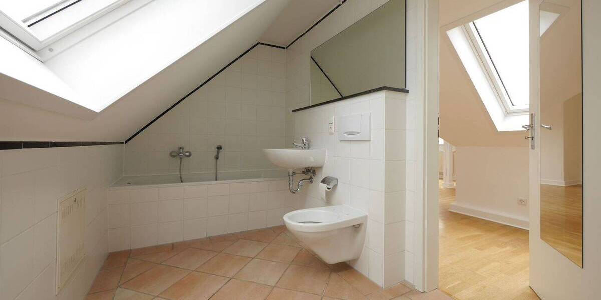 Etagenwohnung Weimar Westvorstadt - 2 Zimmer, 63 m&sup2;, 650&euro; | Angebot:26891503